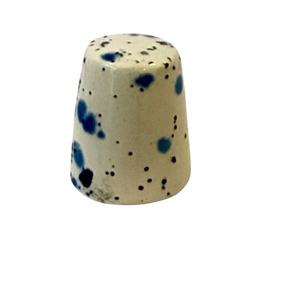 Vintage Set Of 5 Handmade Ceramic Thimbles Blue Yellow White Speckled Designs - Picture 5 of 16